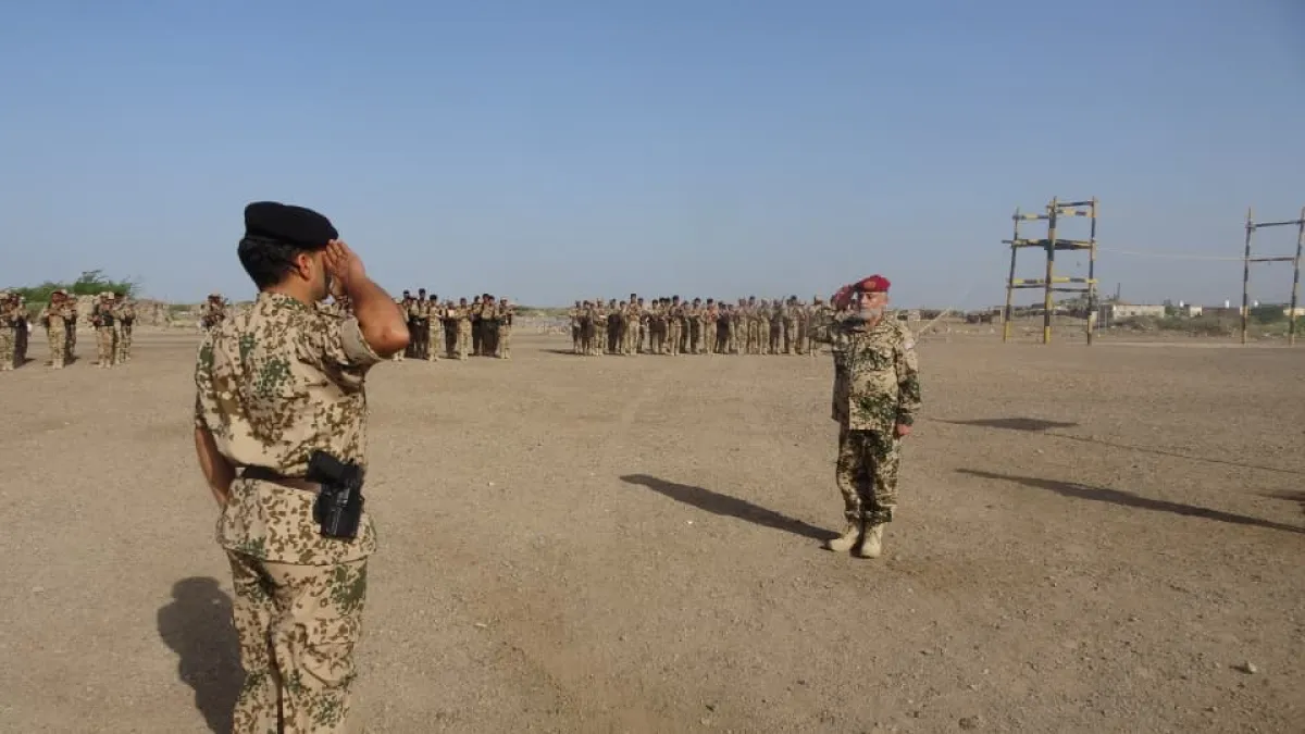 في زيارة معايدة.. نائب قائد الفرقة الخامسة: إنجازات البحرية غيرت نظرة المجتمع الدولي لحقيقة ما يجري في اليمن